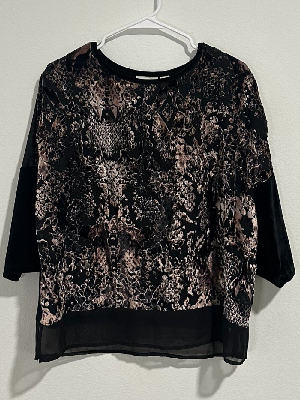 Chico's Burnout Velour Design 3/4 Sleeve Top - Size M